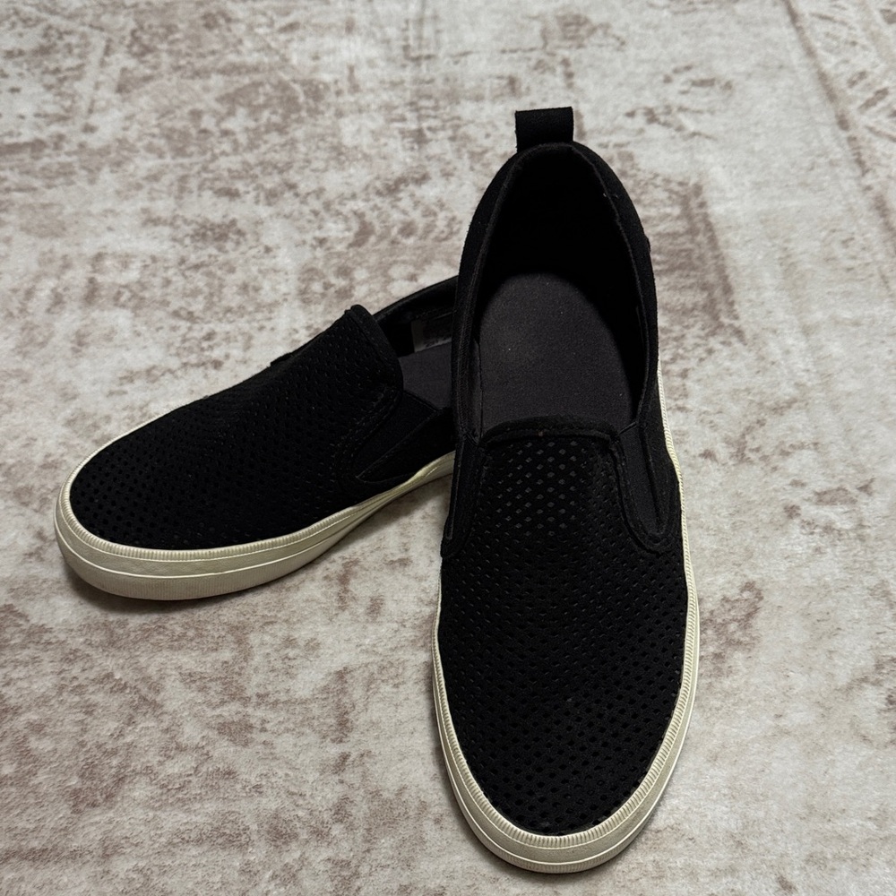 Black Slip-On women’s